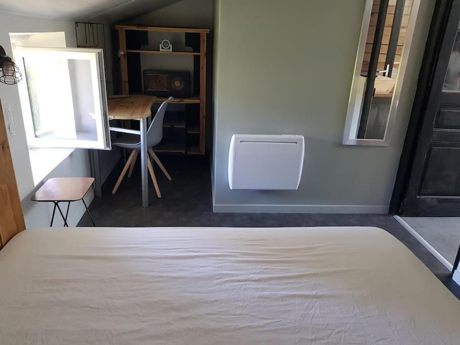 Petite Maison Type Loft En Plein Bourg D'Ambazac מראה חיצוני תמונה